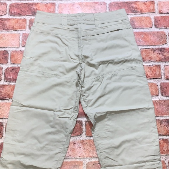 Columbia Titanium kaki Capri pants - Picture 3 of 9